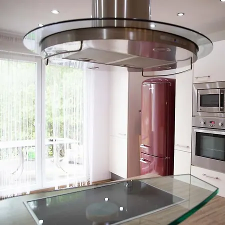 Schoenes Und Gemuetliches Haus In Mitten Der *